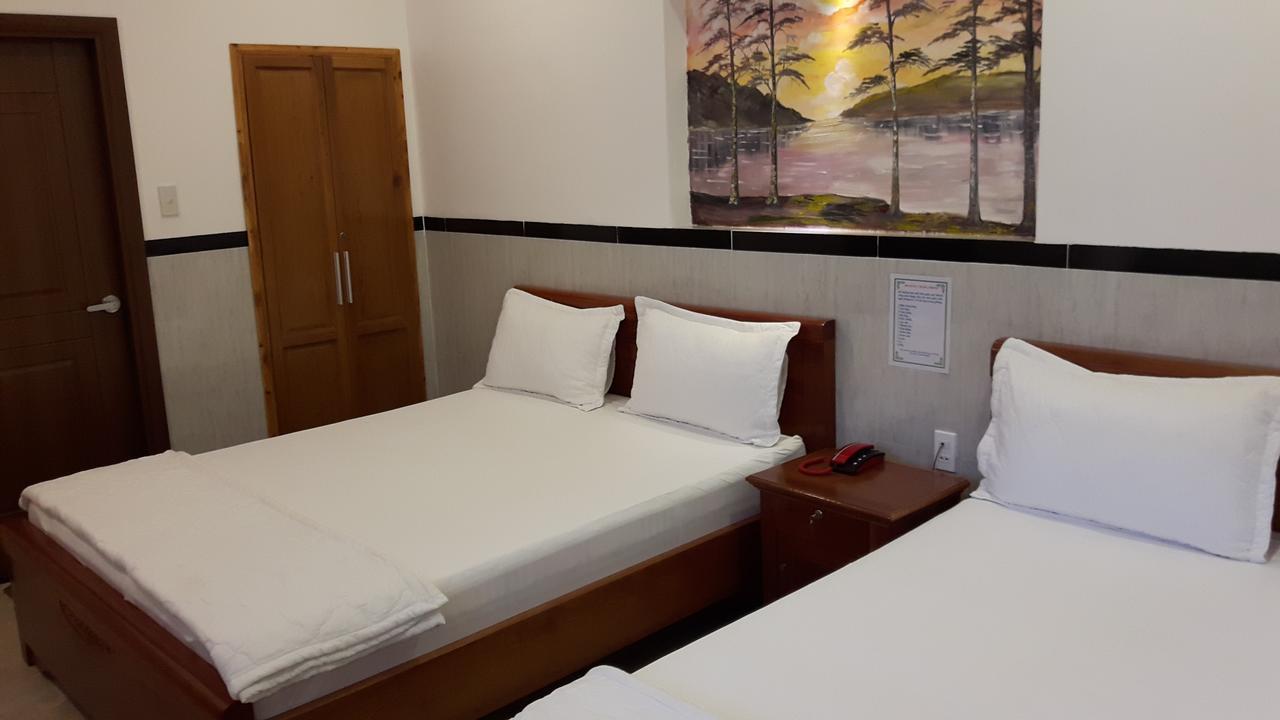 Motel Hoang Gia Long Khanh Eksteriør billede