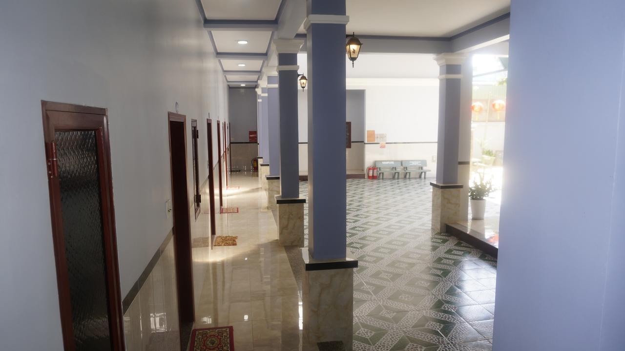Motel Hoang Gia Long Khanh Eksteriør billede