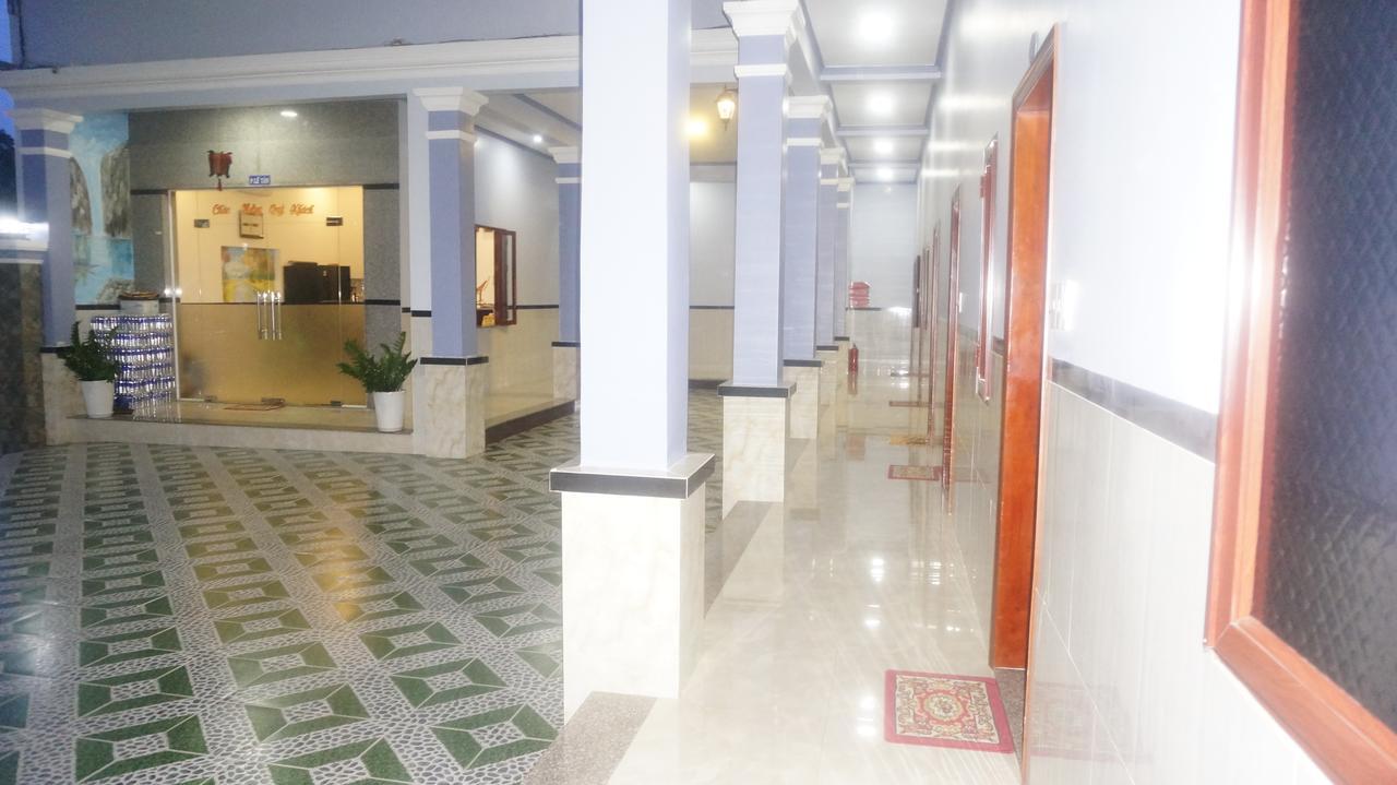 Motel Hoang Gia Long Khanh Eksteriør billede