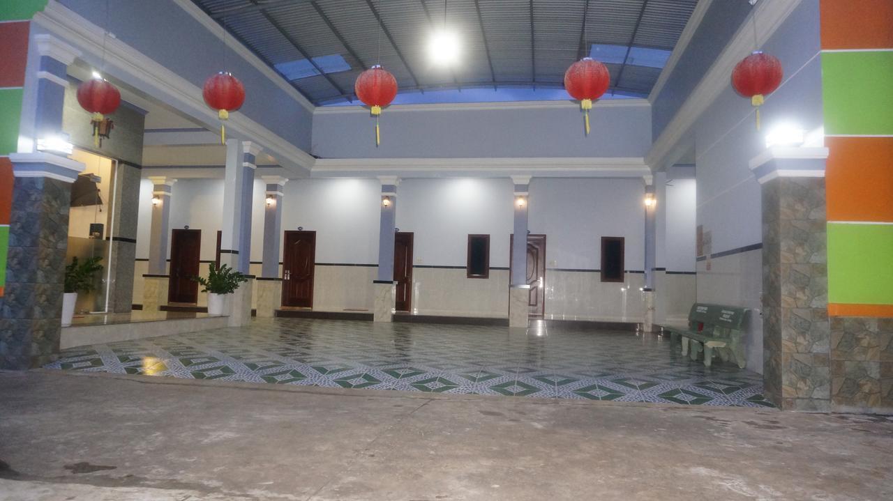 Motel Hoang Gia Long Khanh Eksteriør billede